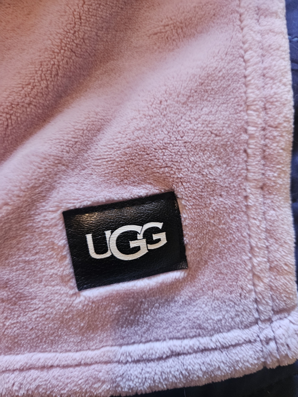 UGG Pink Two Tone King Size Blanket. Used Once.